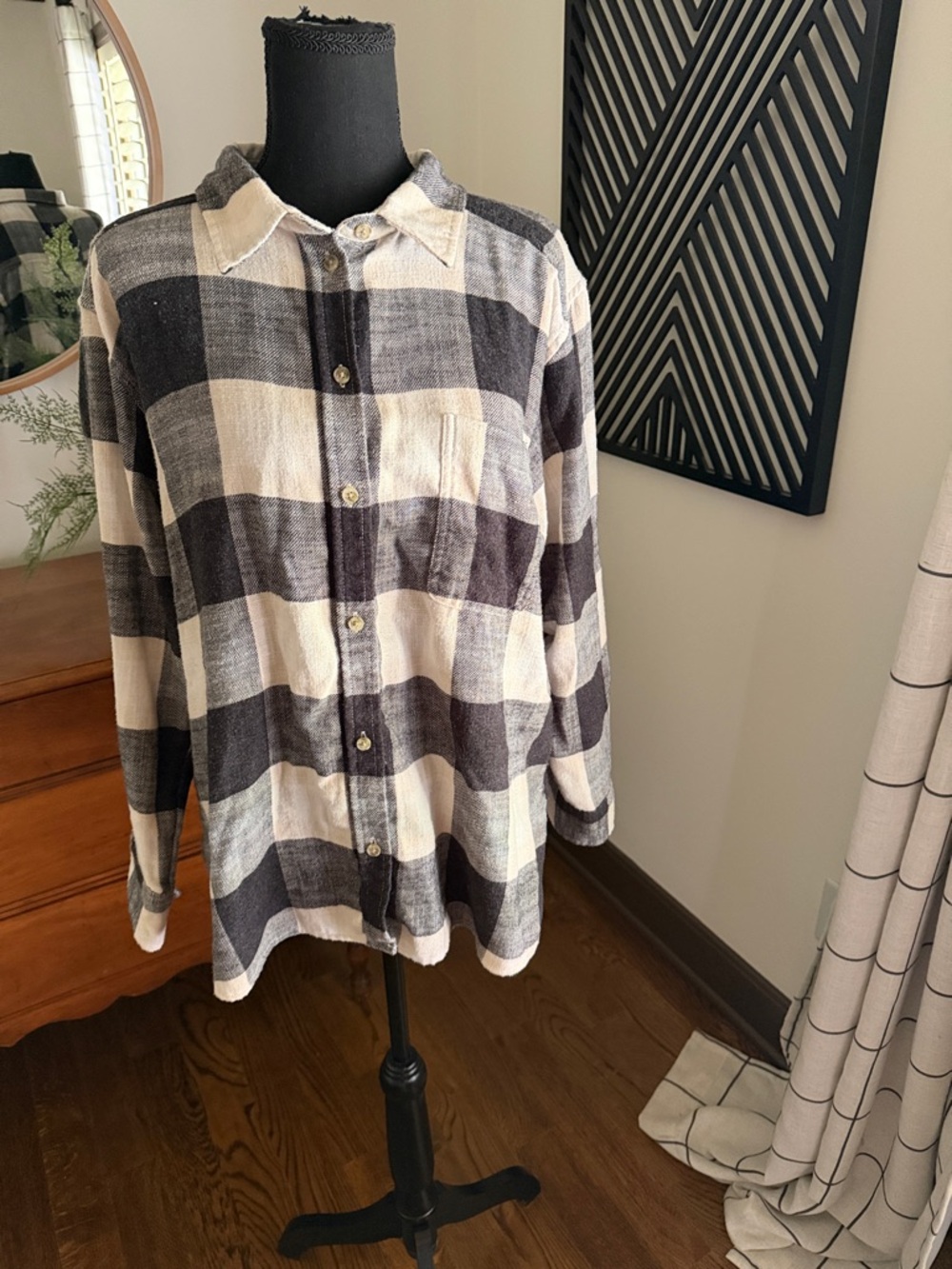 American Eagle Outfitters Black/ Cream boyfriend fit  flannel shirt large